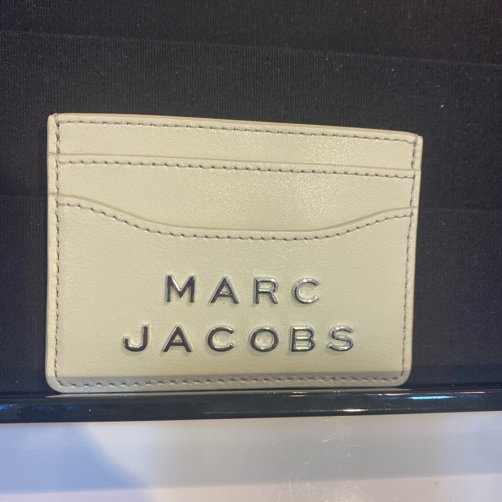 Marc Jacobs Leather Key Card Holder with Flash logo print
